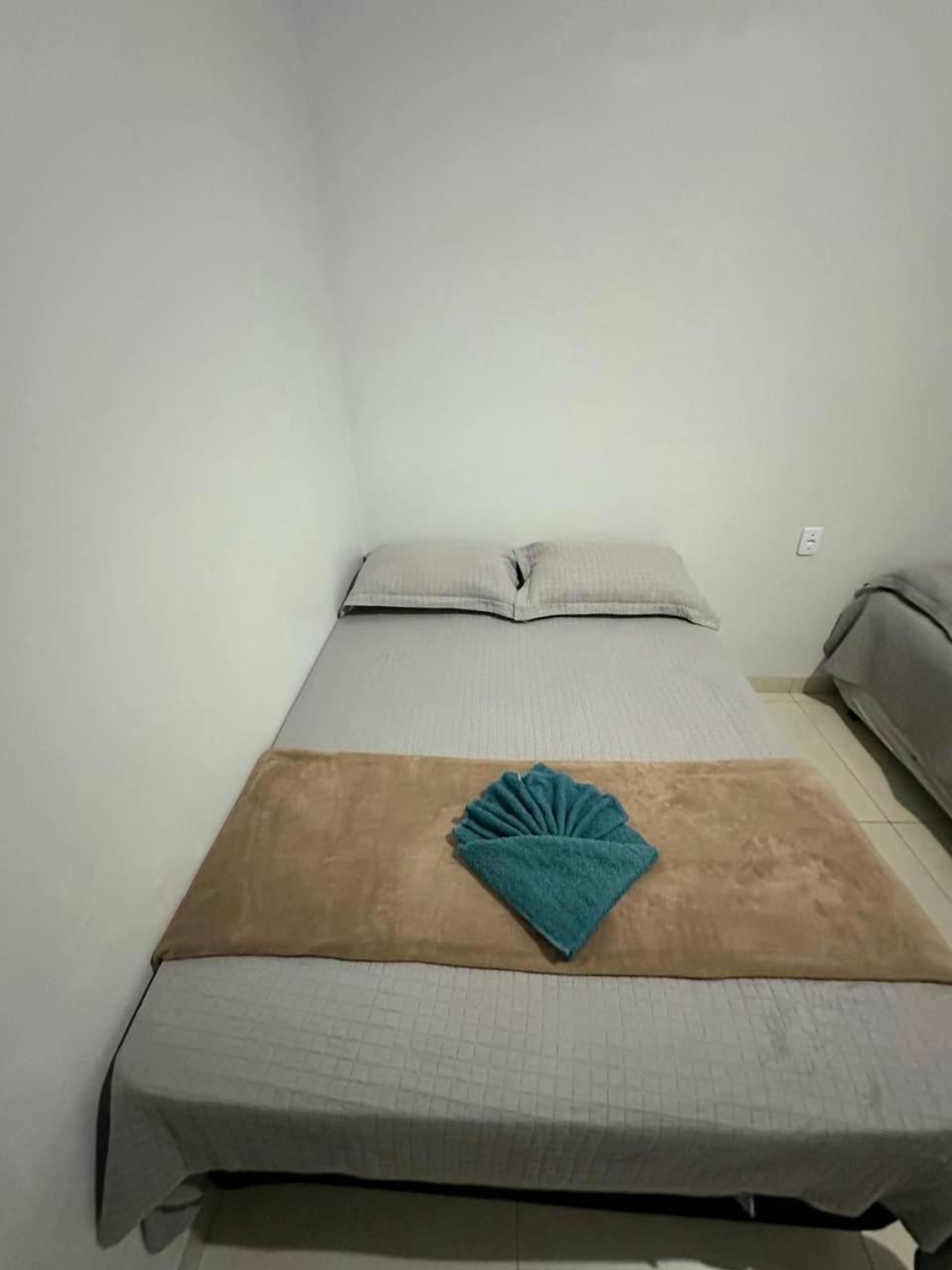 Casa De Hospedes Proximo Ao Aeroporto E Rodoviaria 帕尔马斯 外观 照片